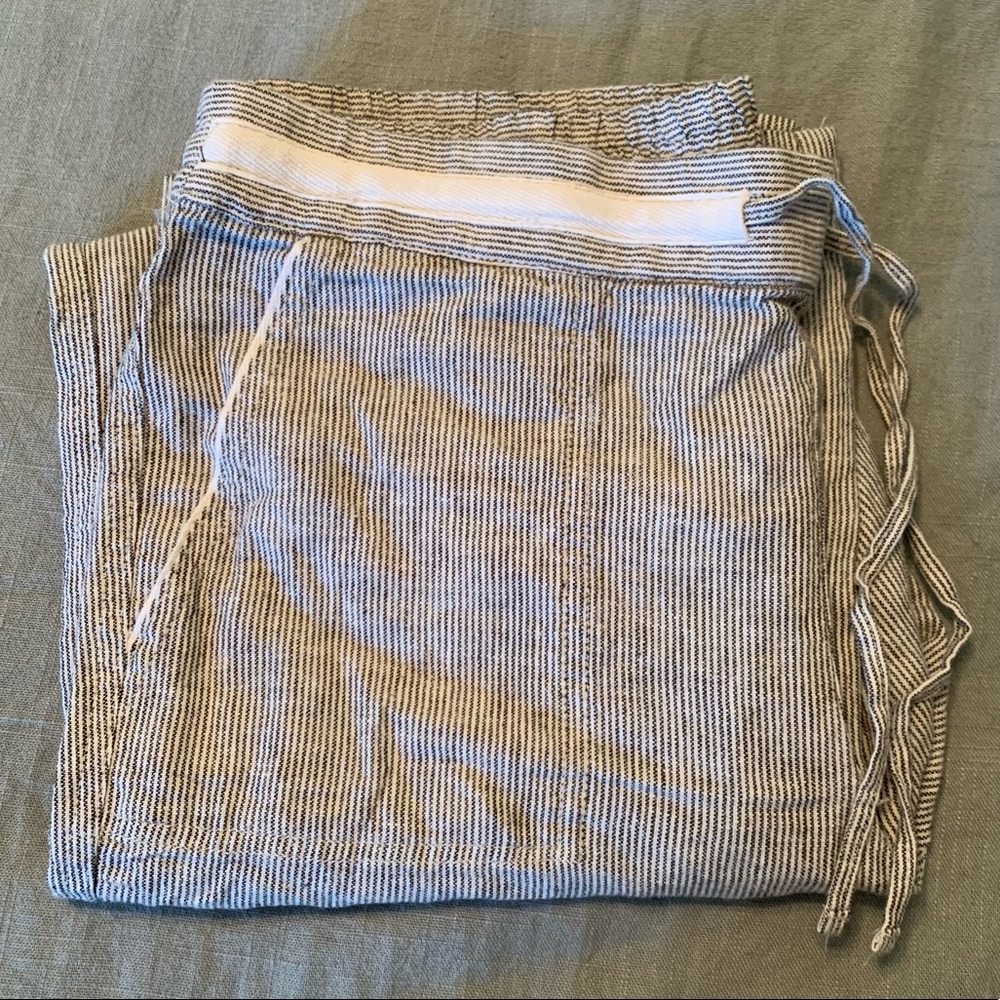NWOT Beachy Striped Pants